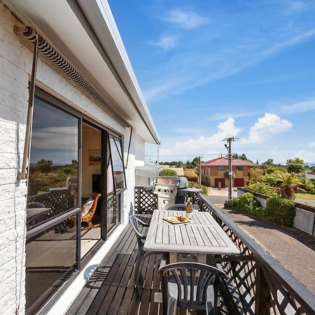 Lake Vista At Two Mile Bay- Taupo Central Home Екстериор снимка